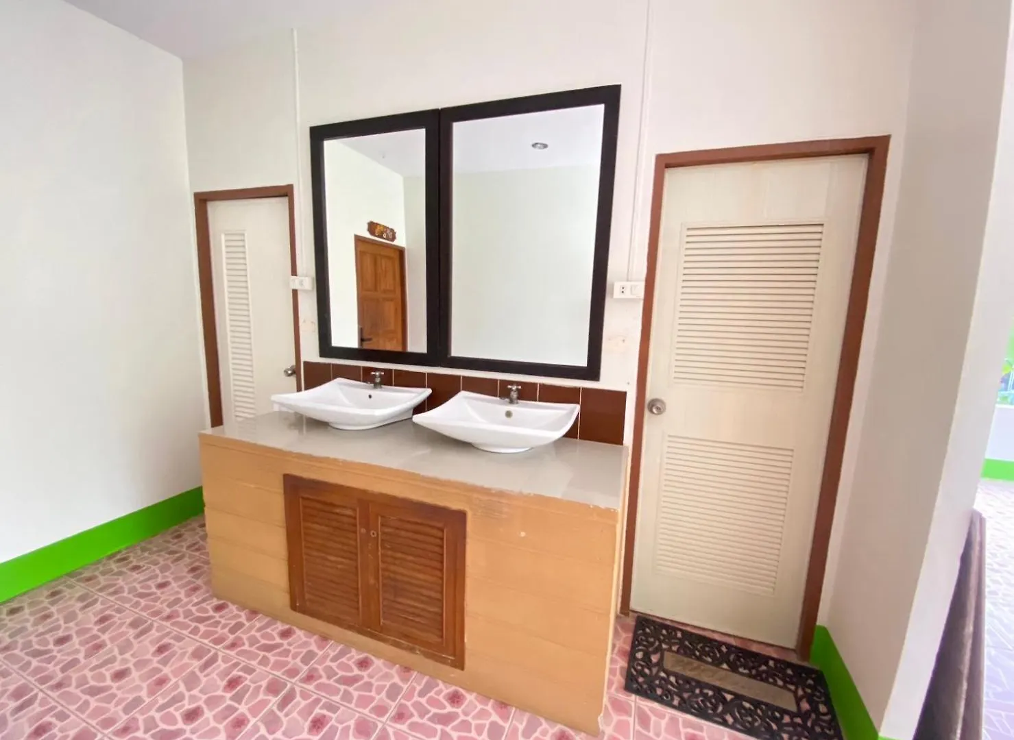 Lotus Hostel Beach Ko Tao