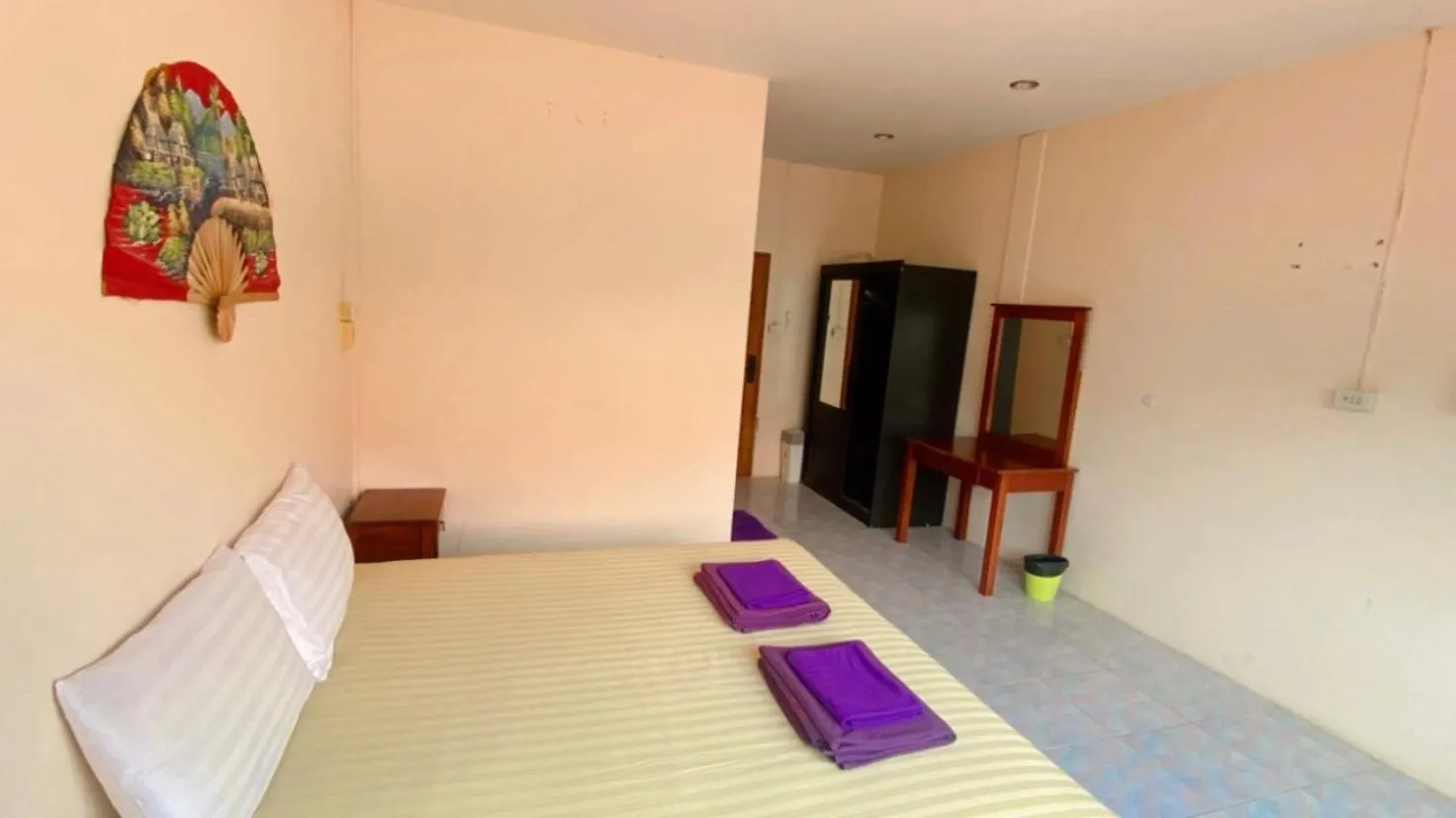 Lotus Hostel Beach Ko Tao
